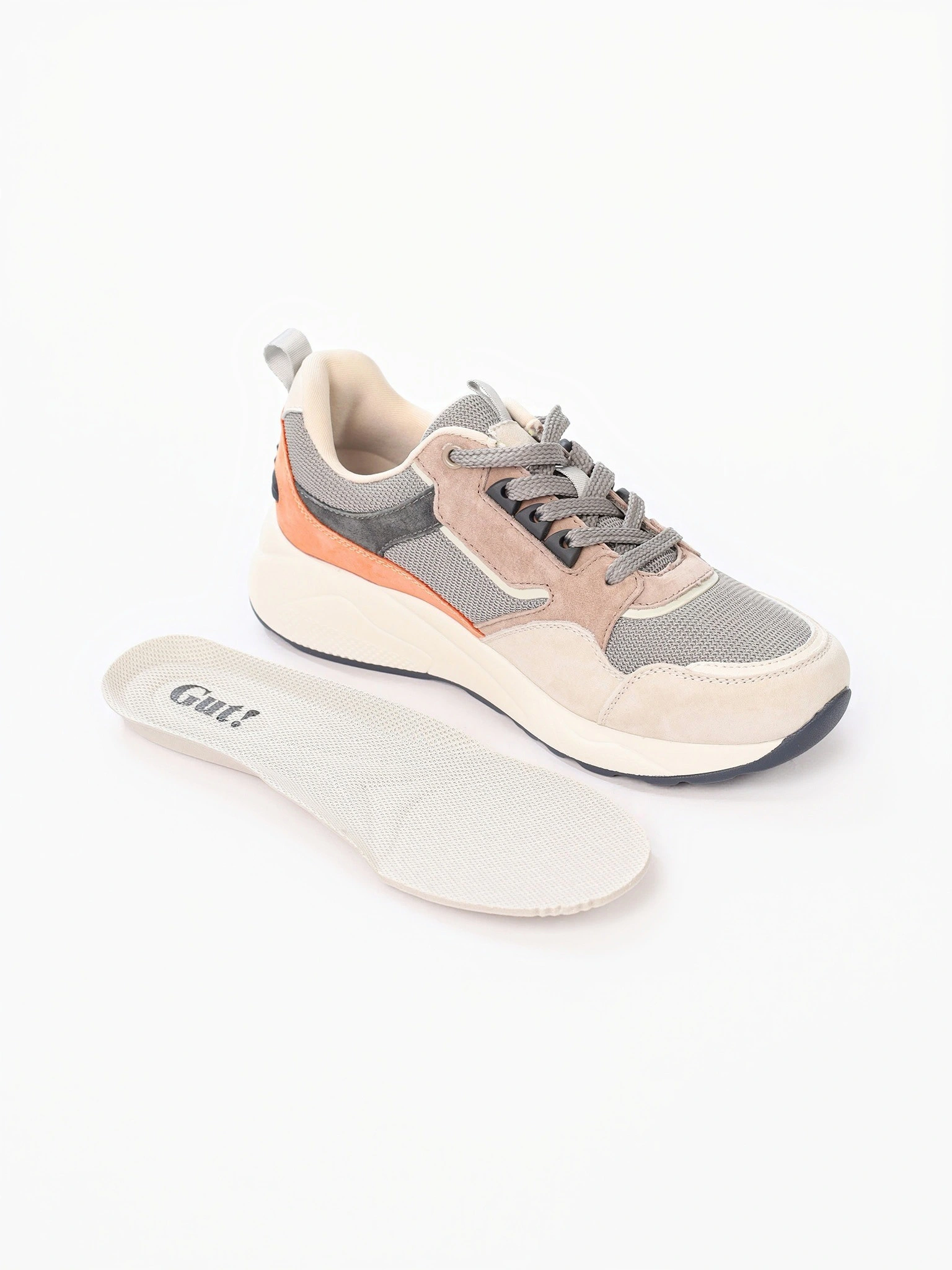 Кроссовки комбинированные в стиле колор-блок на средней платформе